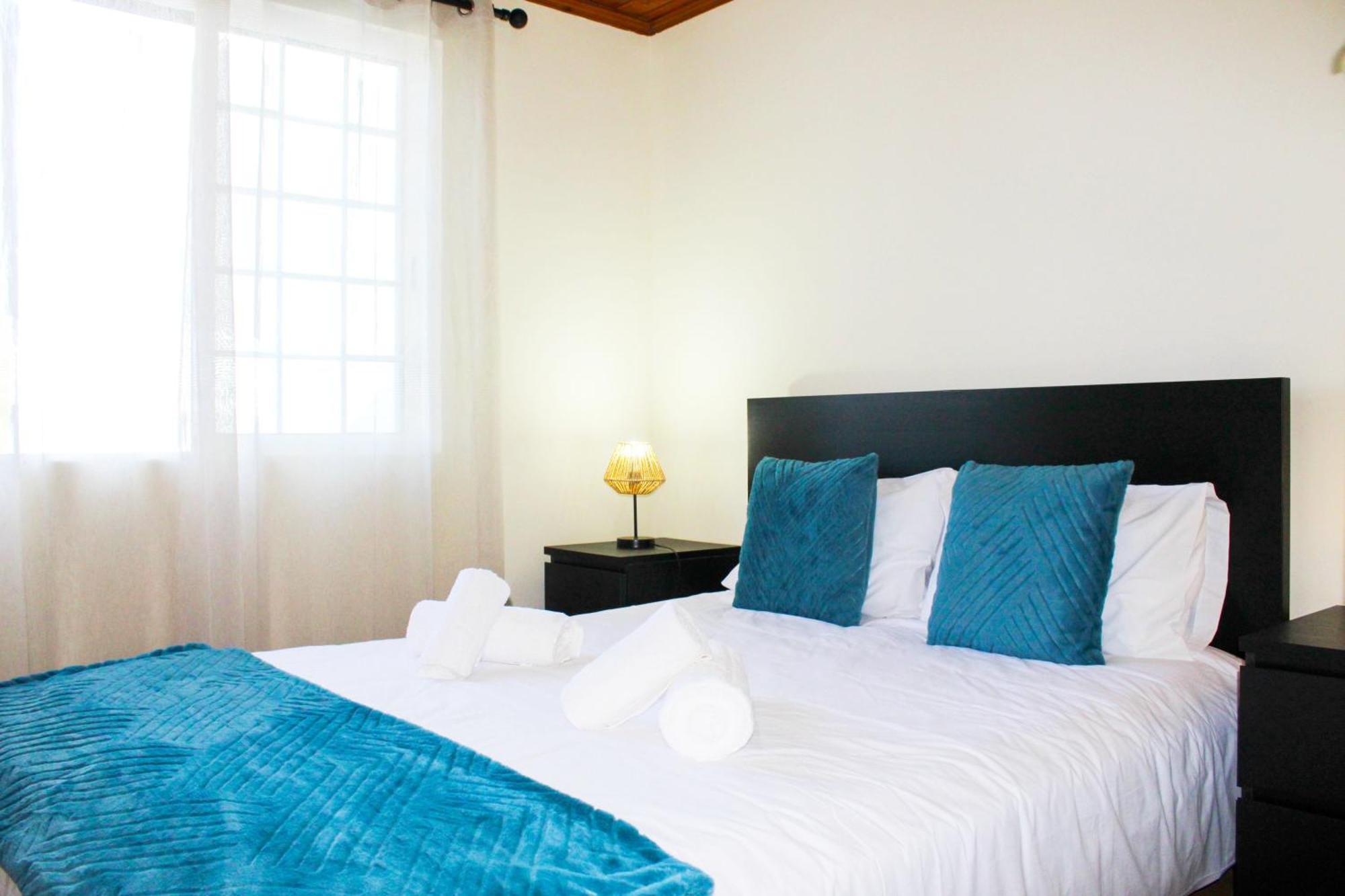 Vieira Rooms Natural Pools Ponta Delgada  Bagian luar foto